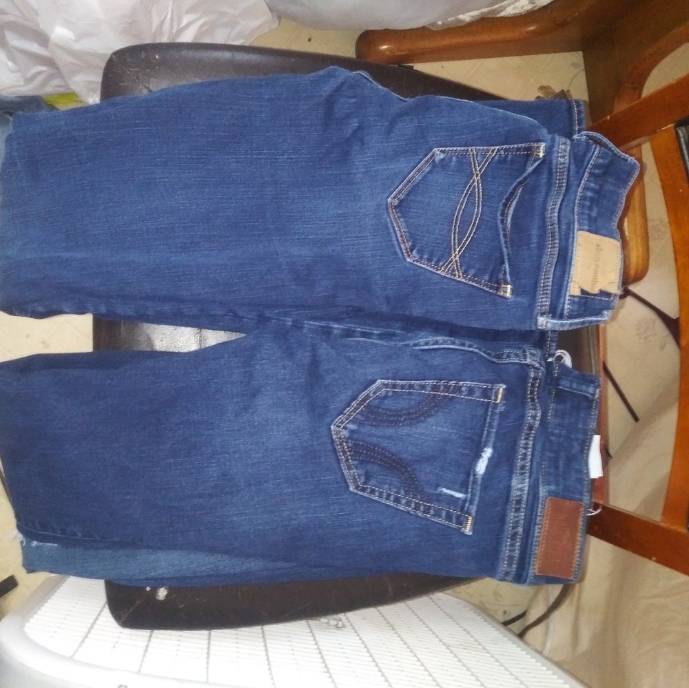 1 pair of Hollister 1 pair abercombie
